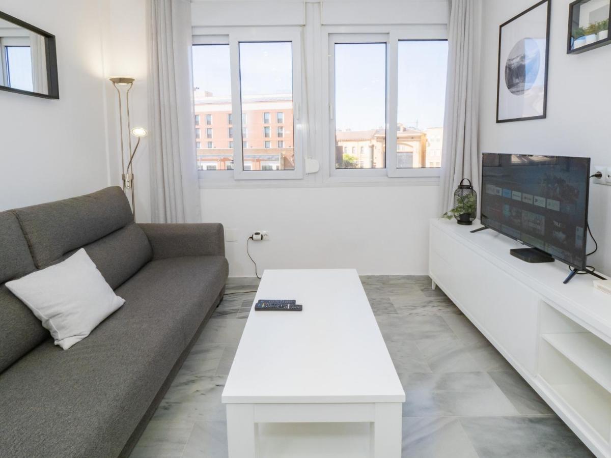 Cubo'S Apartamento Atocha With Optional Parking Malaga Exterior photo